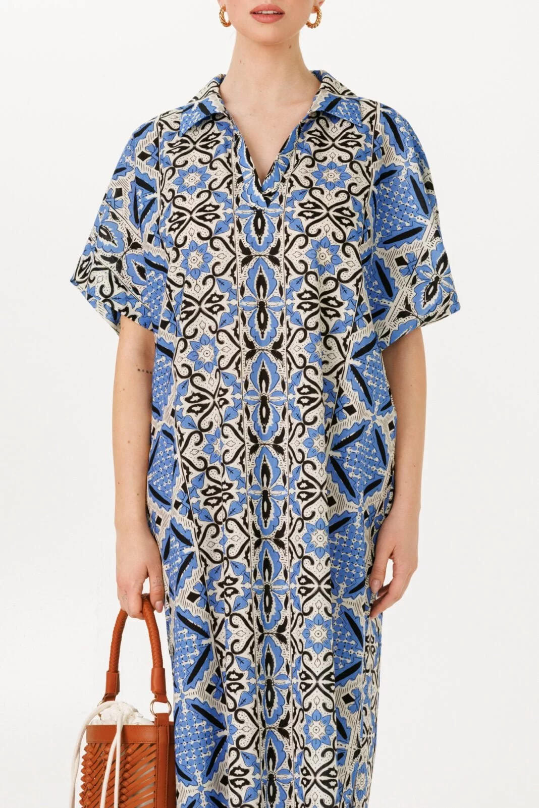 Stylish Blue Kaftan Dress with Shirt Collar - Mediterranean-Inspired Cotton Attire