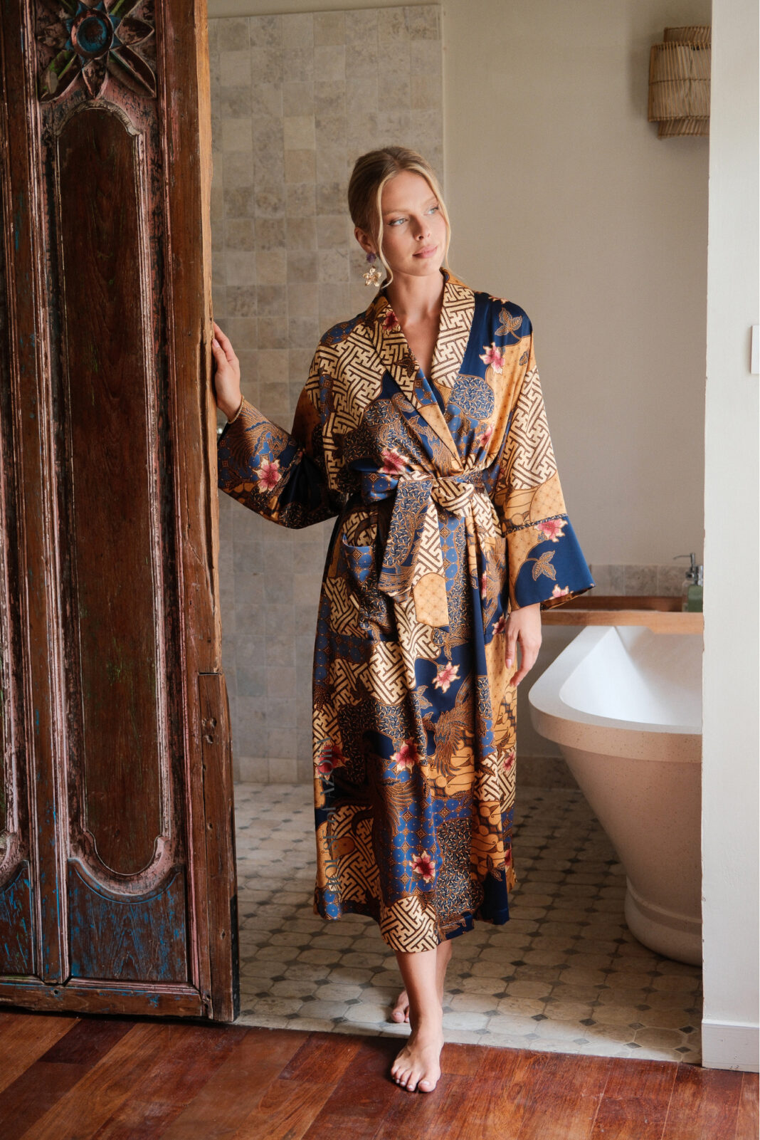 Best silk dressing gowns for women in Europe, luxury nightwear by House of Azoiia - Aya.