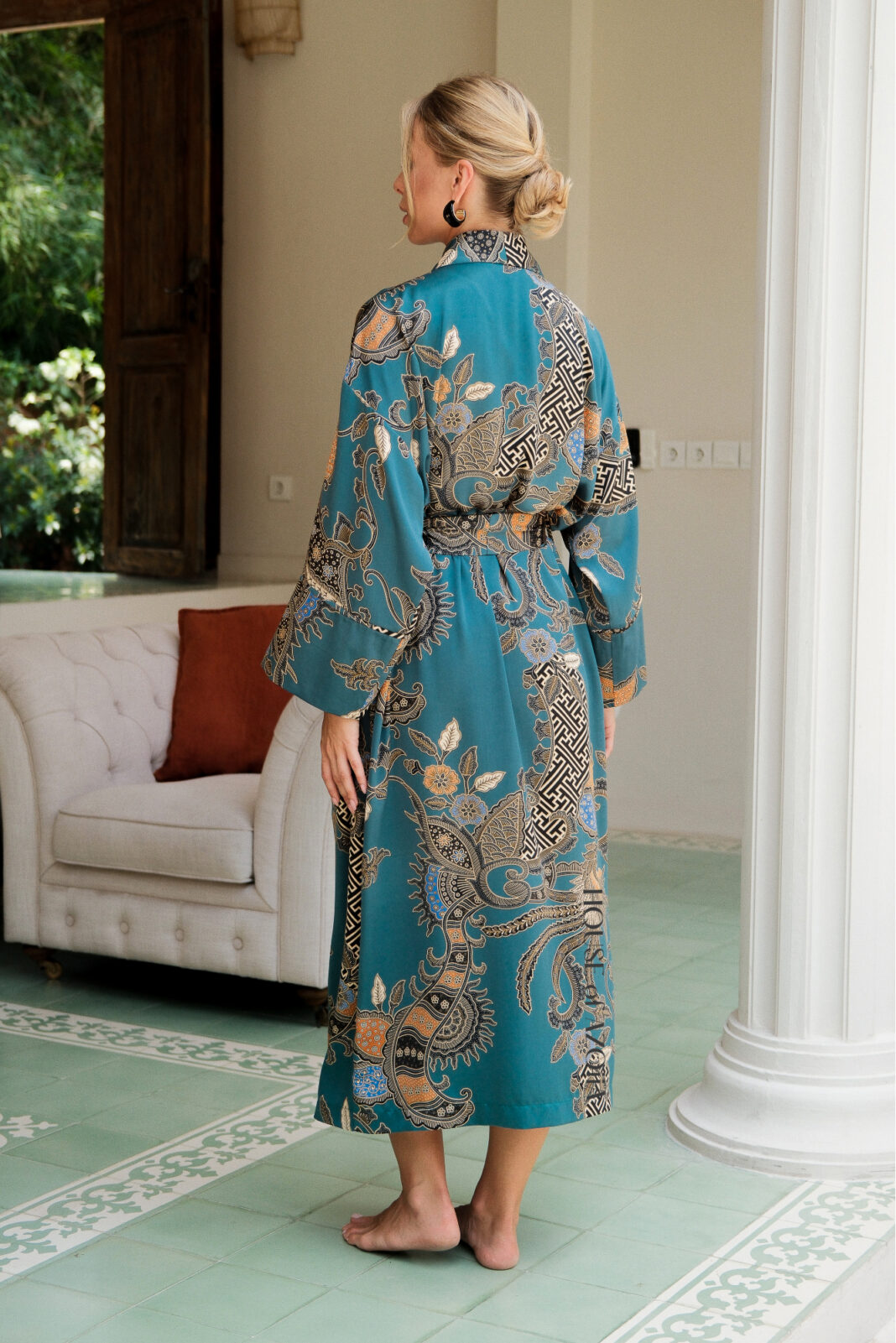 Classic turquoise silk blend kimono robe, medium size with pockets for women, perfect luxury anniversary gift by House of Azoiia - Aya.