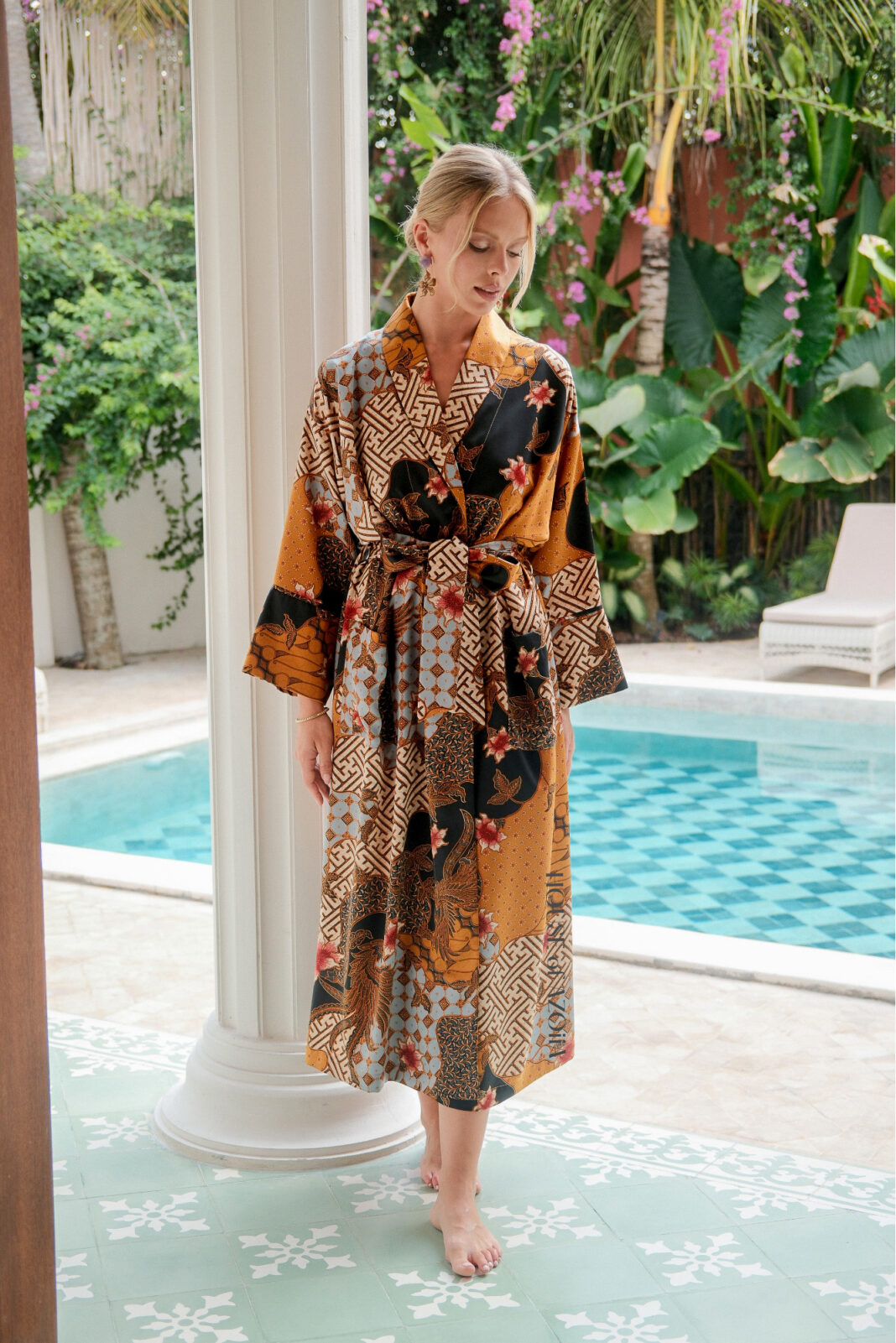 Luxury gold silk blend kimono robe full length for women by House of Azoiia - Aya.