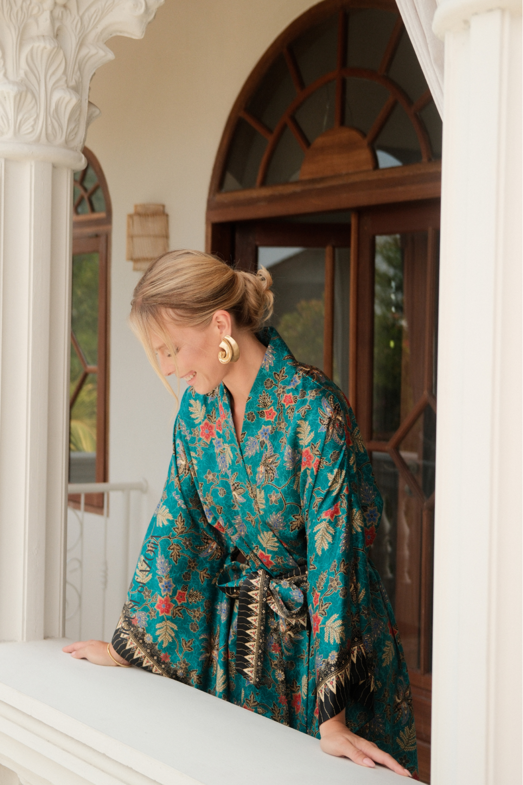 Maxi silk bathrobe in green, handmade in Bali using authentic Balinese batik fabric, available in plus size by House of Azoiia - Elyanna