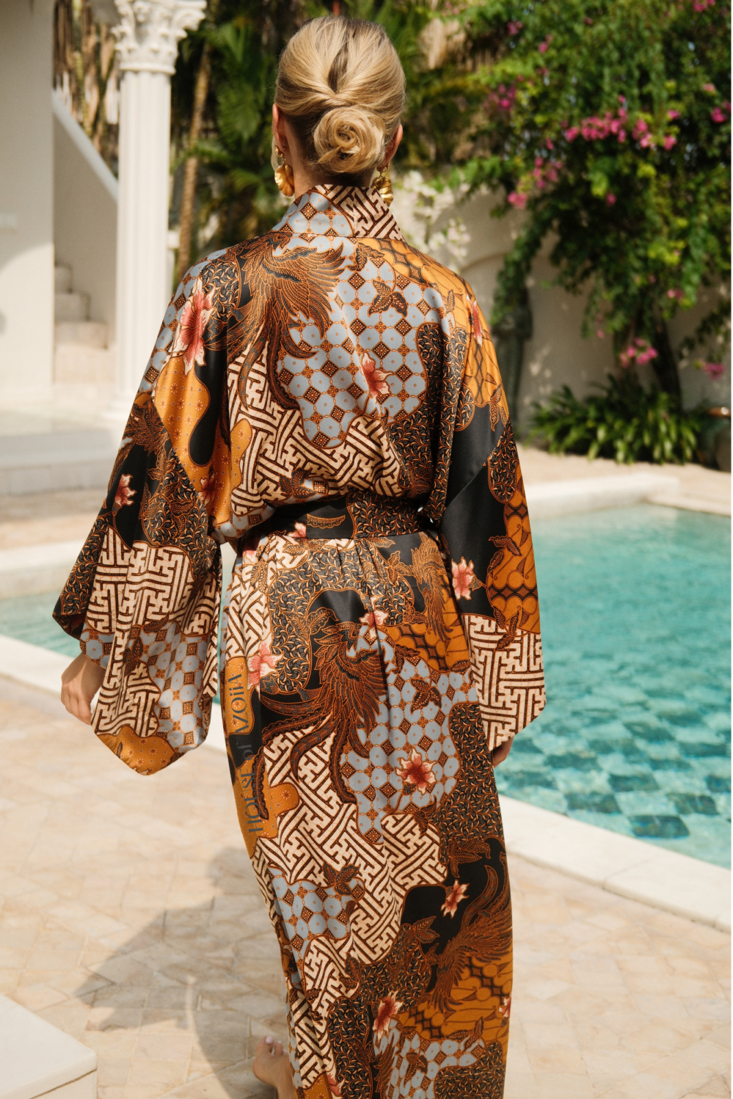 Authentic and unique silk blend kimono robe, bohemian dressing gown from Bali for women plus size by House of Azoiia - Elyanna.